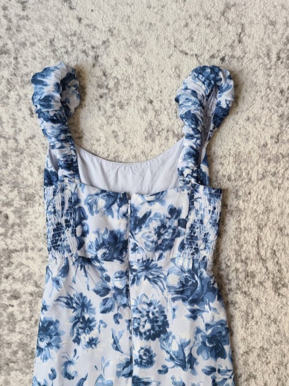 Dress - Picture 4 of 5